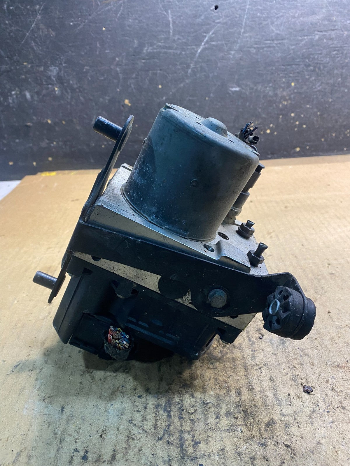 2012-2013 BMW 328i 325i F30 ABS Anti Lock Brake Pump 3451 6771231 z2417 DG3