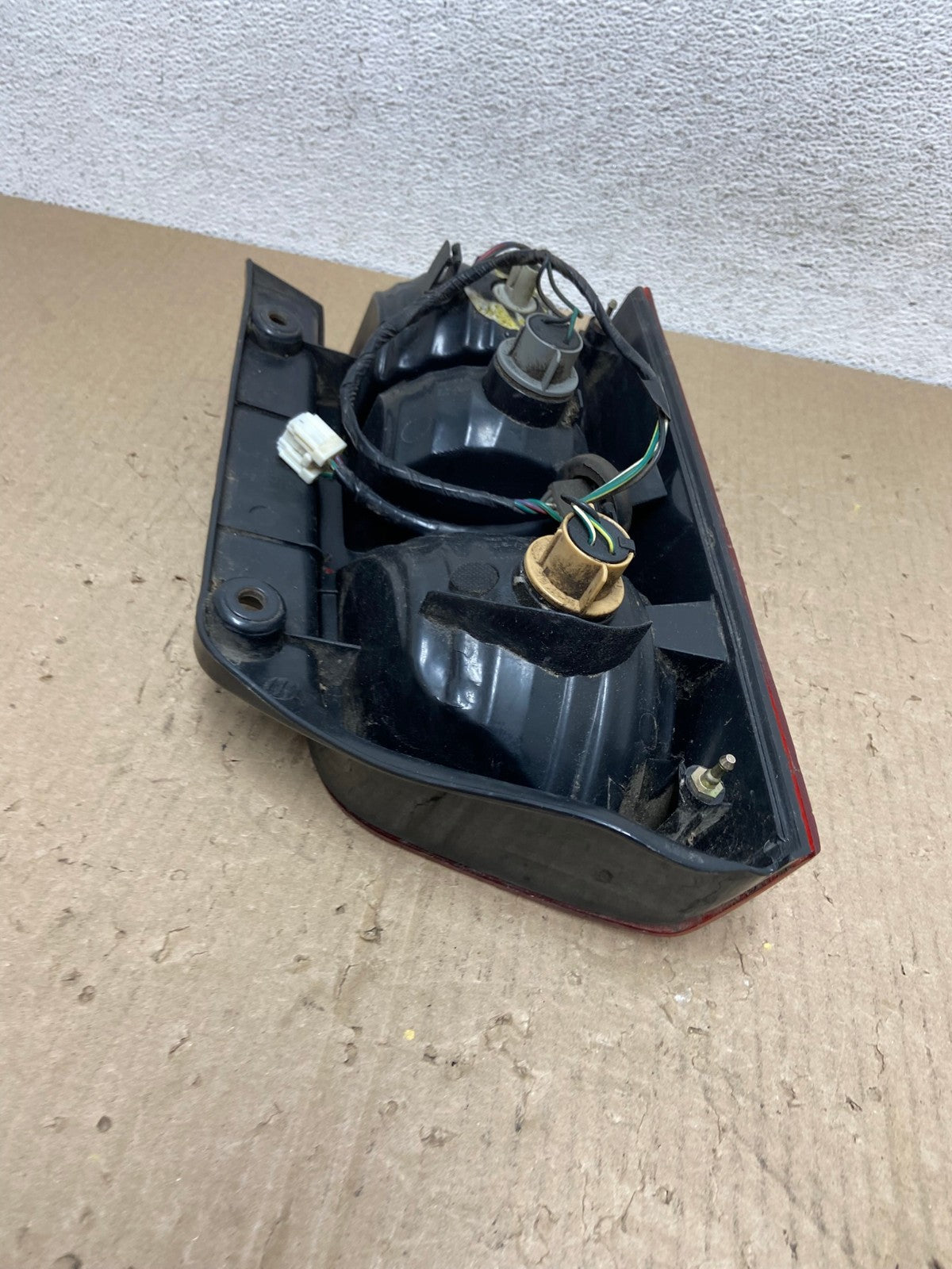 2005 to 2012 Nissan Pathfinder Right Passenger RH Side Tail Light AE9789 LK7