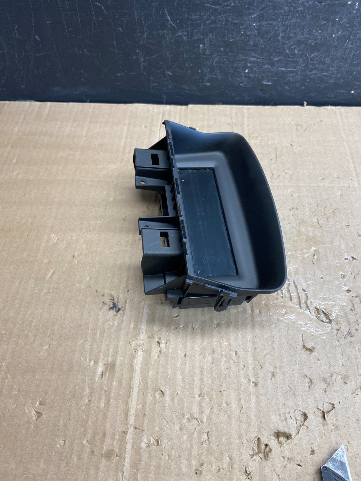 2011 to 2016 Chevrolet Cruze Dash Radio Information Screen Display AE1812 DG2