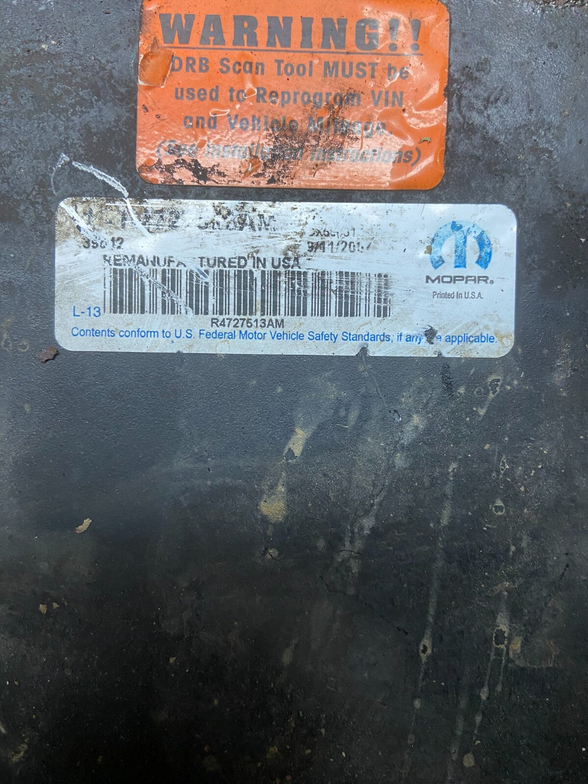2001 Dodge Caravan Town Country 2.4 ECU ECM Module 04727039AA H64643