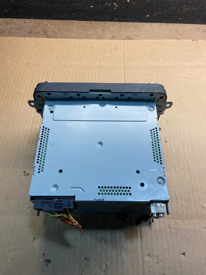 2011 to 2014 Volkswagen Tiguan Radio AM/FM CD Player OEM Y3650 DG3