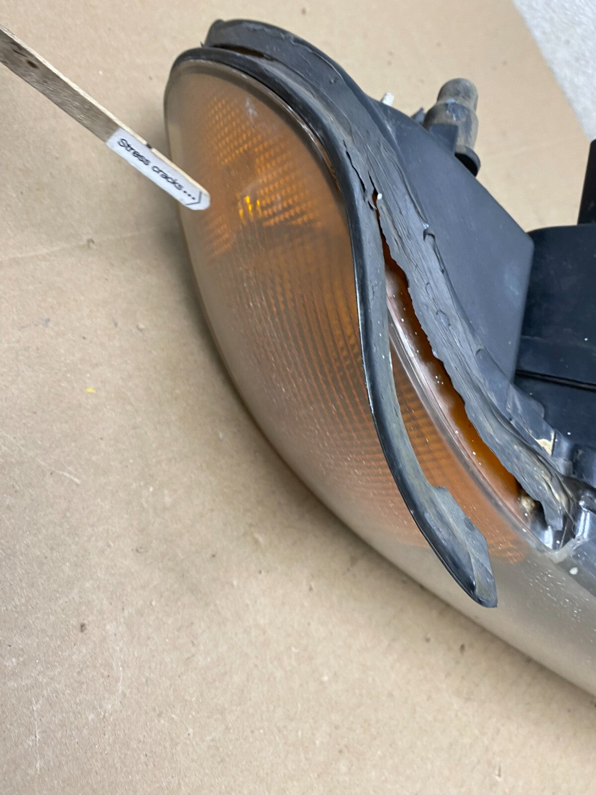 1997 - 2000 BMW E39 5 Series Headlight Right Passenger RH Halogen OEM J8505 DW5
