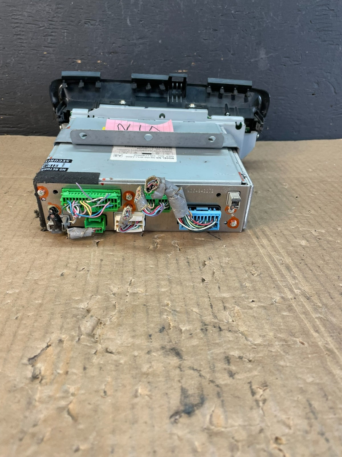 2005 to 2010 Honda Odyssey Am Fm Cd Player Radio Receiver AC4902 DG3