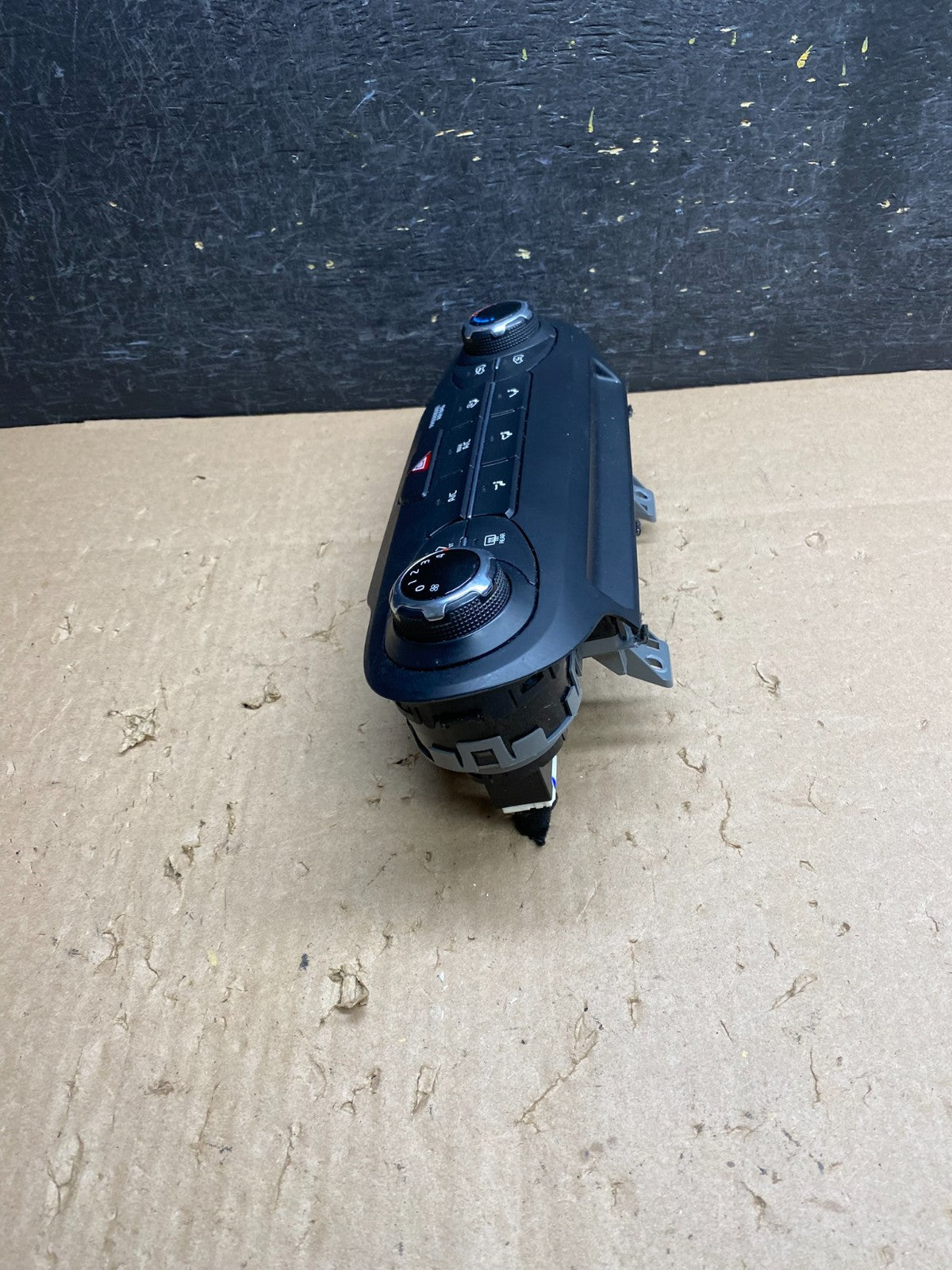 2016 to 2020 Kia Sorento Temperature AC Climate Control AJ1423 DG1