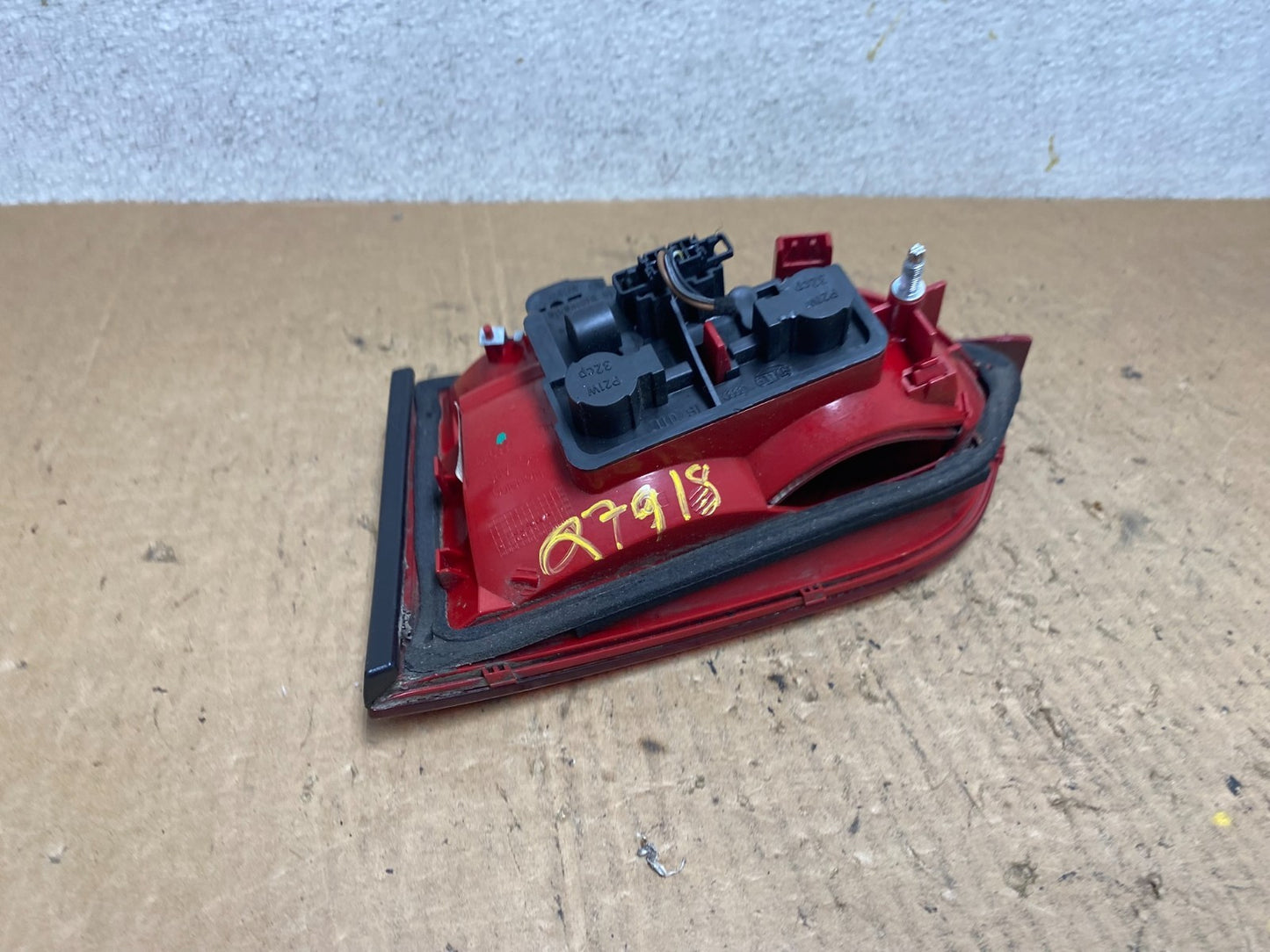 2009 2010 2011 2012 Audi A4 Sedan Left Driver Side Inner Tail Light Oem Q7918 DW5