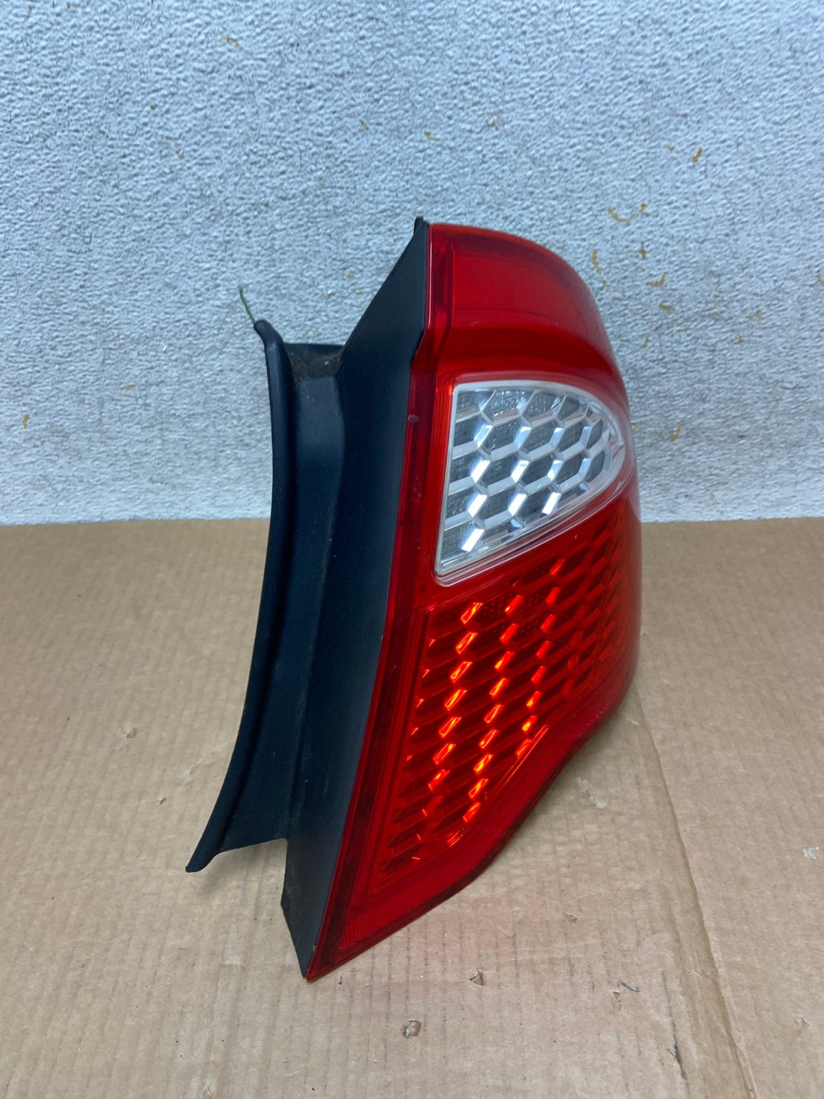 2010 2011 2012 Ford Fusion Right Passenger Side Tail Light AI5726 LK2