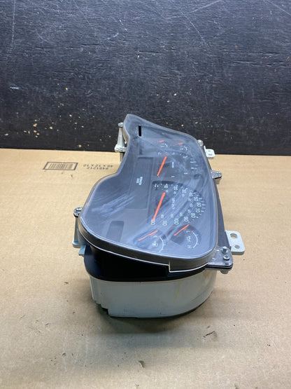 2003 Dodge Durango 4.7L Speedometer Instrument Cluster Gauge OEM W4108 DG3