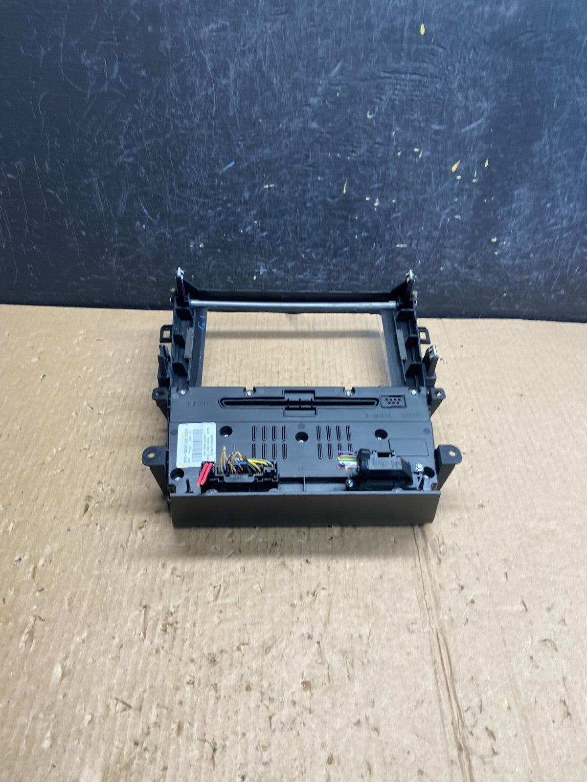 2016 to 2020 Ford Fusion Radio Climate Control A/C Control ae4146 DG4