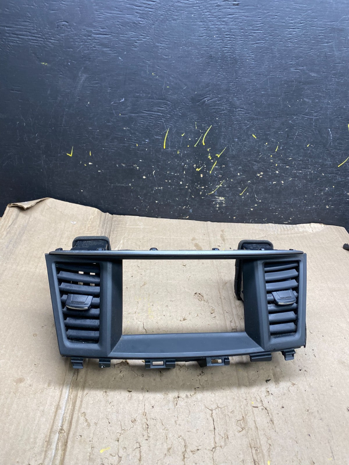 2013-2015 Infiniti JX35 QX60 Dash Center Screen Radio Display Bezel X6114 DG0