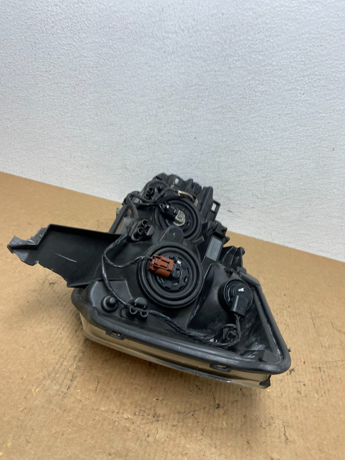 2004 to 2007 Nissan Armada Right Passenger RH Side Headlight Oem AC3715 DW9