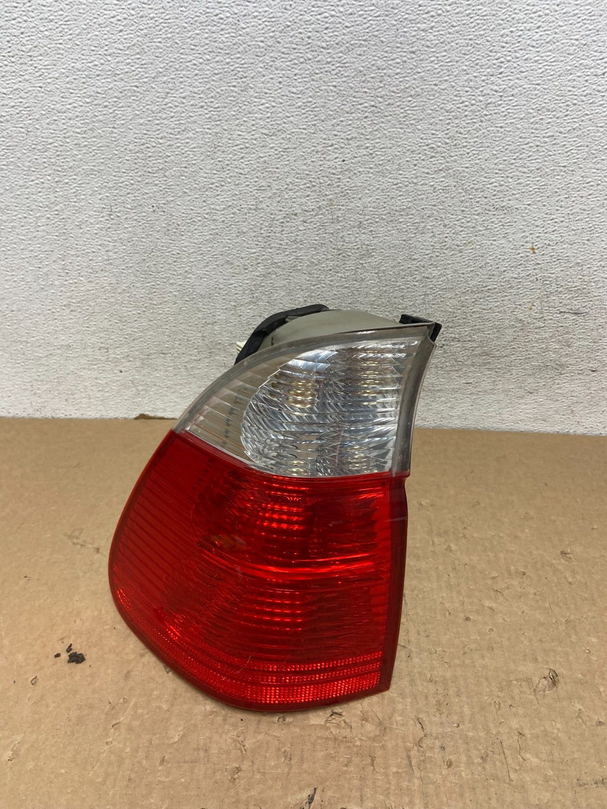 2004 2005 2006 BMW E53 X5 Left Driver Lh Side Tail Light AF7955 GD0