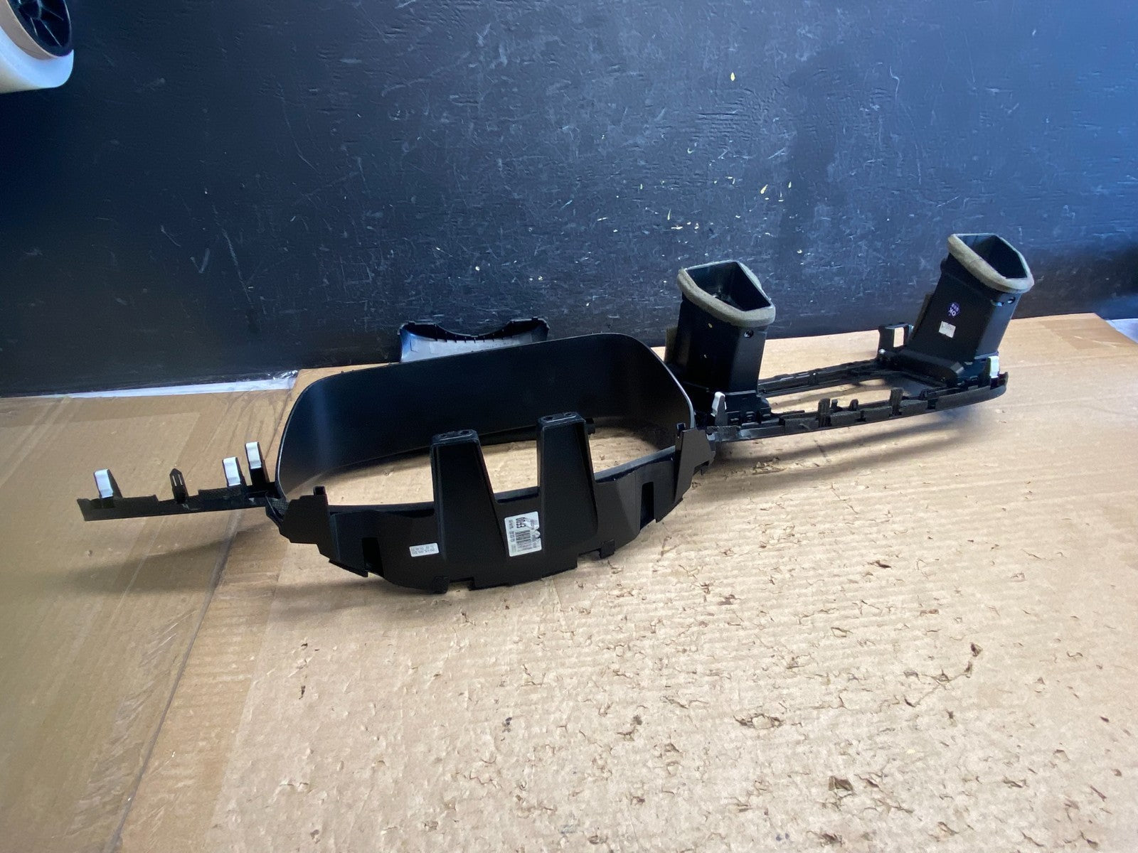 2015 to 2017 Hyundai Sonata Speedometer Cluster Bezel Trim W/ Air Vent ag8694 DG2