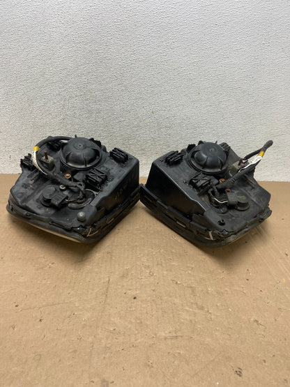 2002-2005 Mercury Mountaineer Left+Right Side Halogen Headlights AG4757 DW7