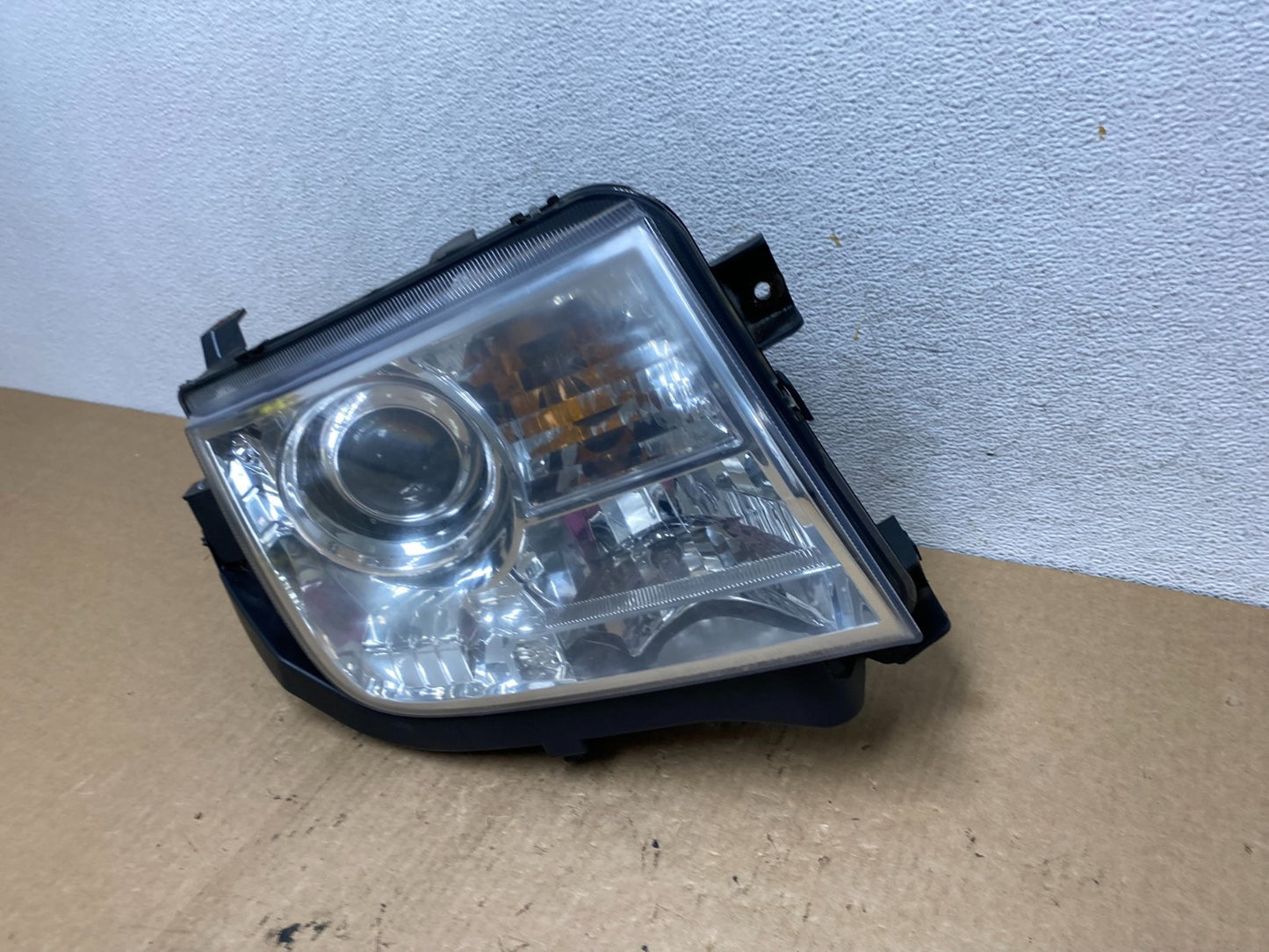 Halogen 2007 to 2010 Lincoln MKX Headlight Right Passenger Side AF9778 DW1