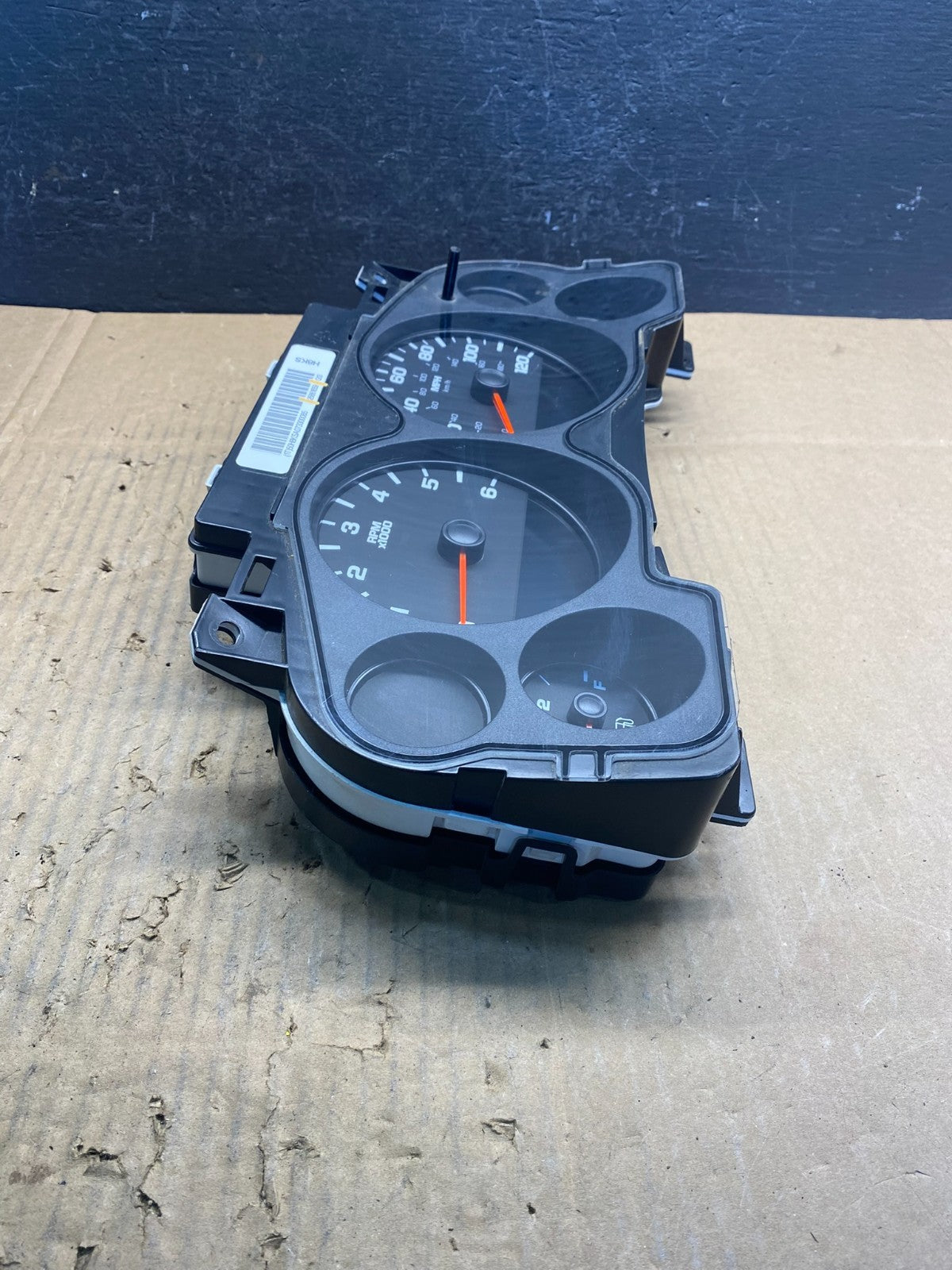 2007 to 2013 Chevrolet Silverado Suburban Cluster Gauge Speedometer OE AD1761 DG1