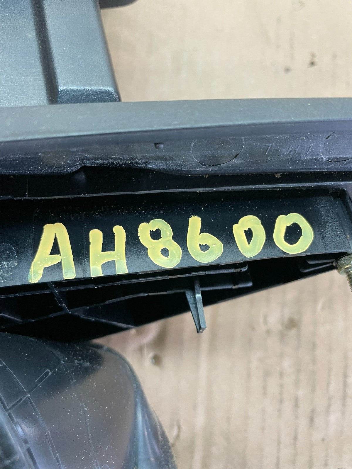 2003-2011 Honda Element Left Driver Lh Side View Door Mirror AH8600 DG9