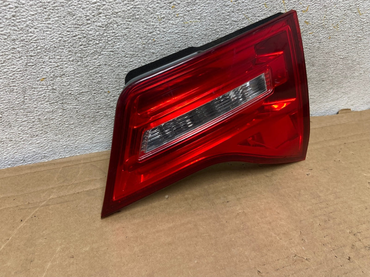 2007 2008 2009 Acura Mdx Right Passenger Rh Side Inner Tail Light AH8352 LK1