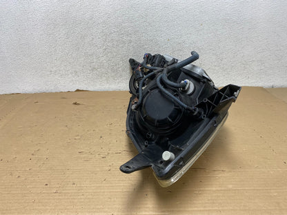 2004-2005 Toyota Sienna Left Driver LH Side Xenon Headlight AG8203 DW5