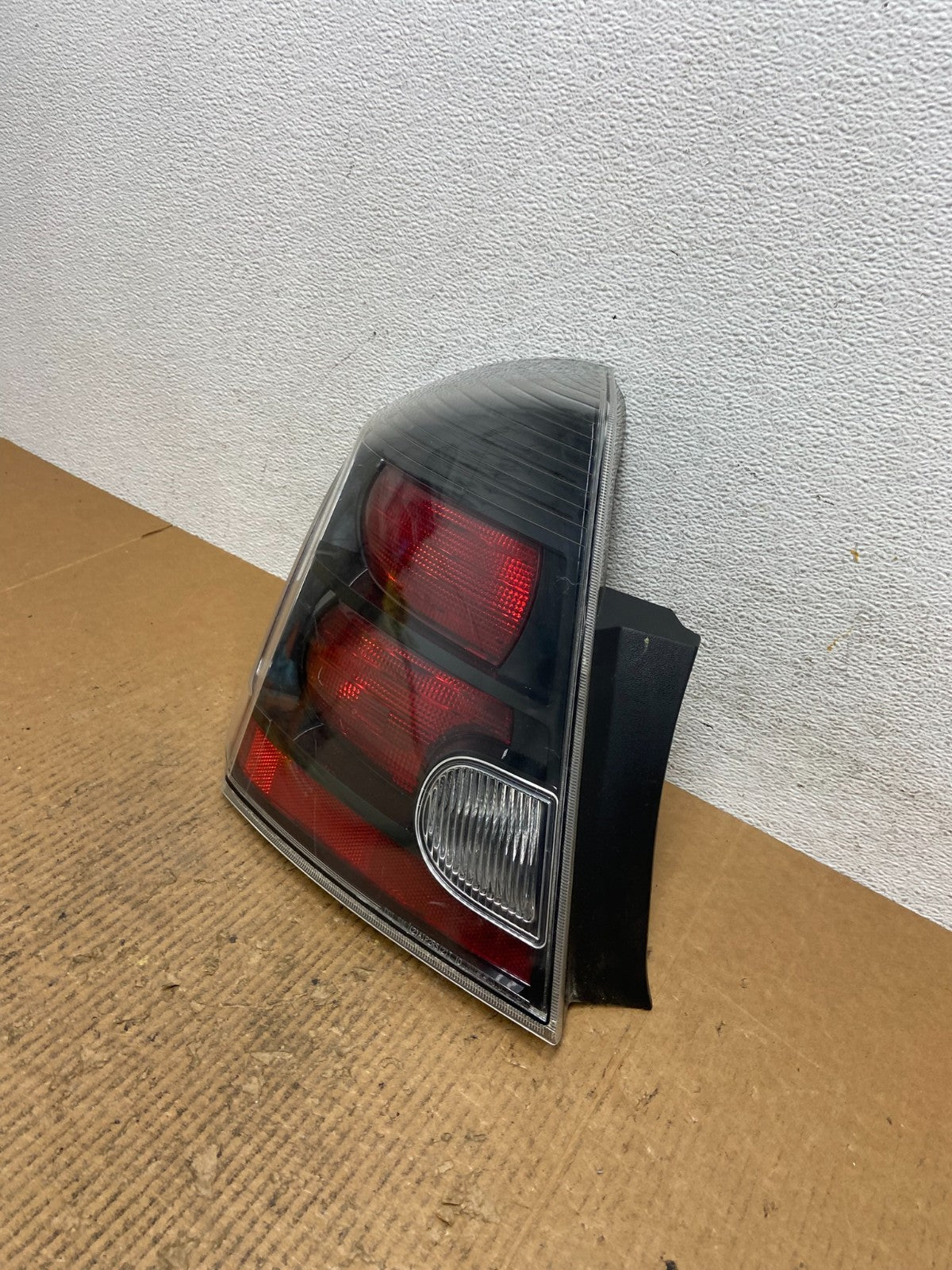 2010 2011 2012 Nissan Sentra Left Driver Side Tail Light AE1654 DW1