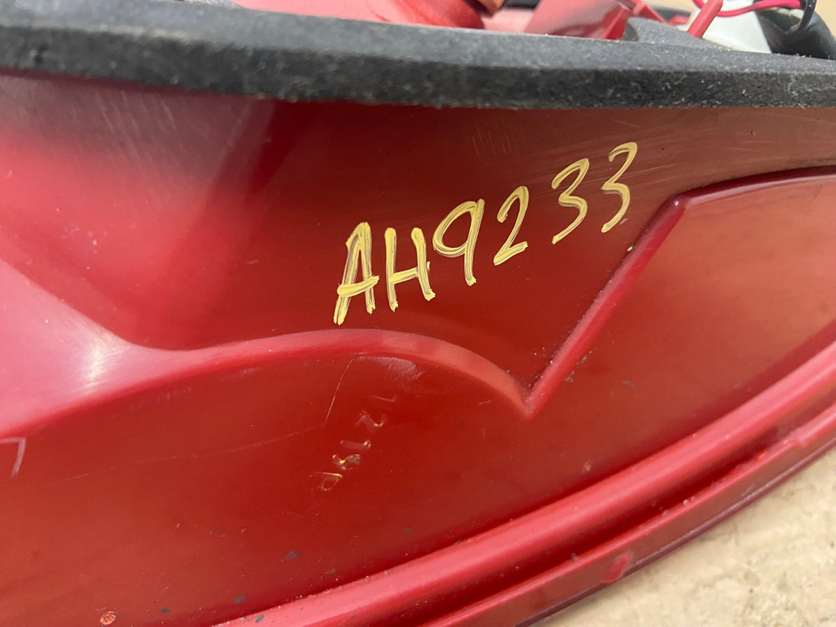 2003-2006 Kia Optima Left Driver LH Side Tail Light AH9233 LK6