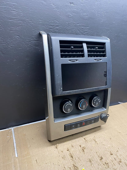 2008 to 2012 Jeep Liberty Dash Climate Temperature Control Radio Bezel ab5628 DG2