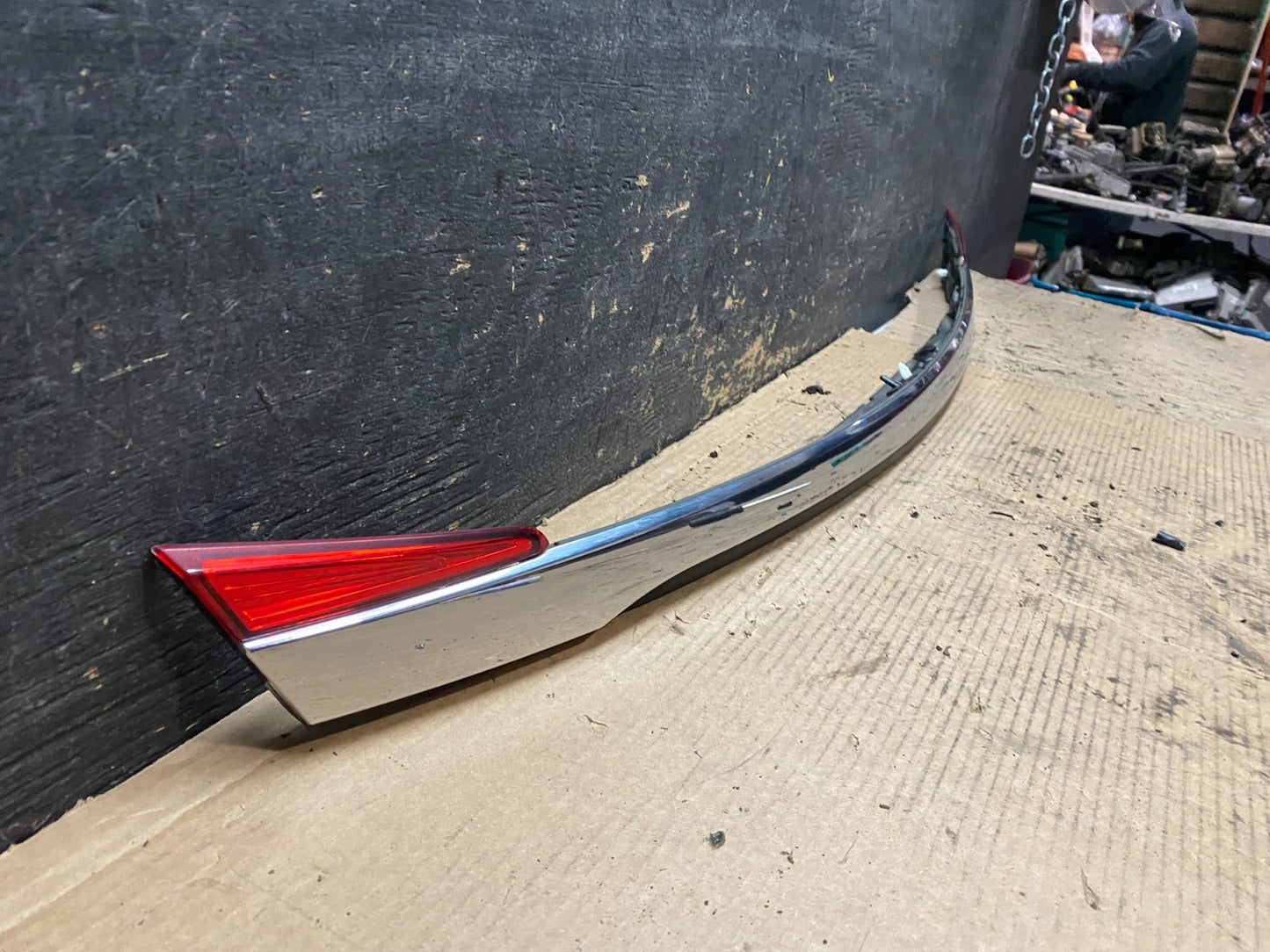 2011 2012 2013 2014 Chrysler 200 Sedan Rear Trunk Chrome Moulding Oem V9516 DG2