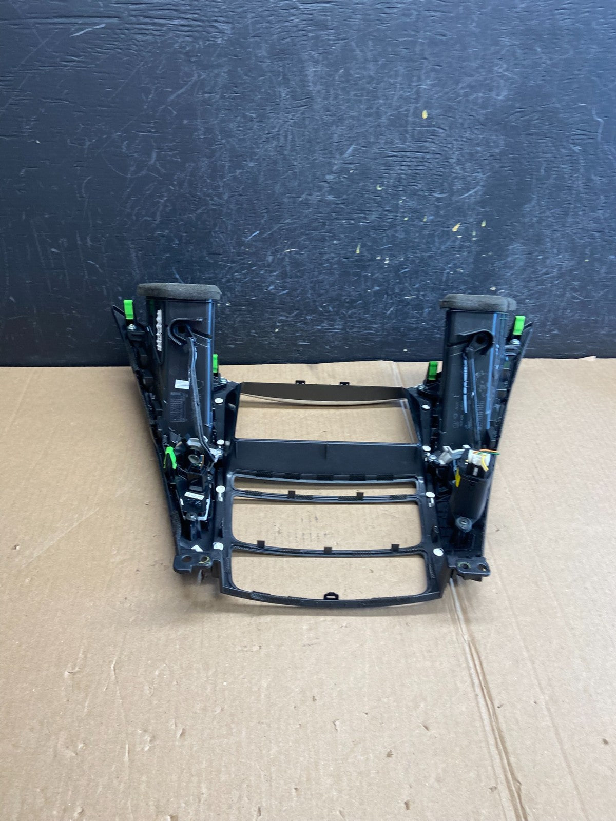 2011 - 2014 Hyundai Sonata Center Radio Climate Control Air Vent Bezel AE4396 DG4