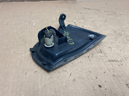 1993 to 1997 Infiniti J30 Y32 Front Driver Side Corner Light Lamp U8626 PS5