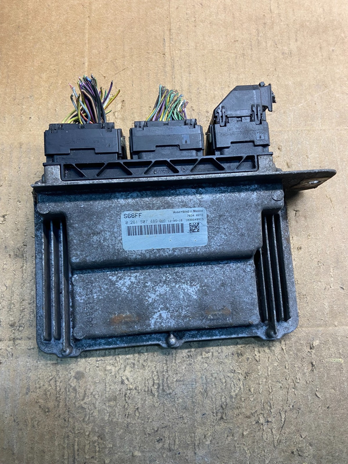 2011 to 2012 Ford E150 E250 4.6L Engine Control Module ECU ECM PCM y4239 DG1