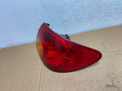 2003 to 2005 Toyota Corolla Right Passenger RH Side Tail Light AD2779 LK1