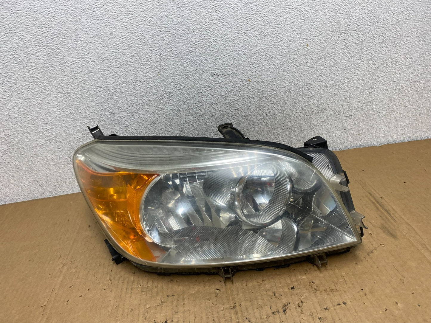 2006 2007 2008 Toyota Rav4 Right Passenger Rh Side Halogen Headlight AD11480