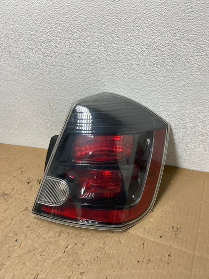 2007 to 2012 Nissan Sentra Right Passenger Rh  Black Tail Light Oem AC0260 LK1