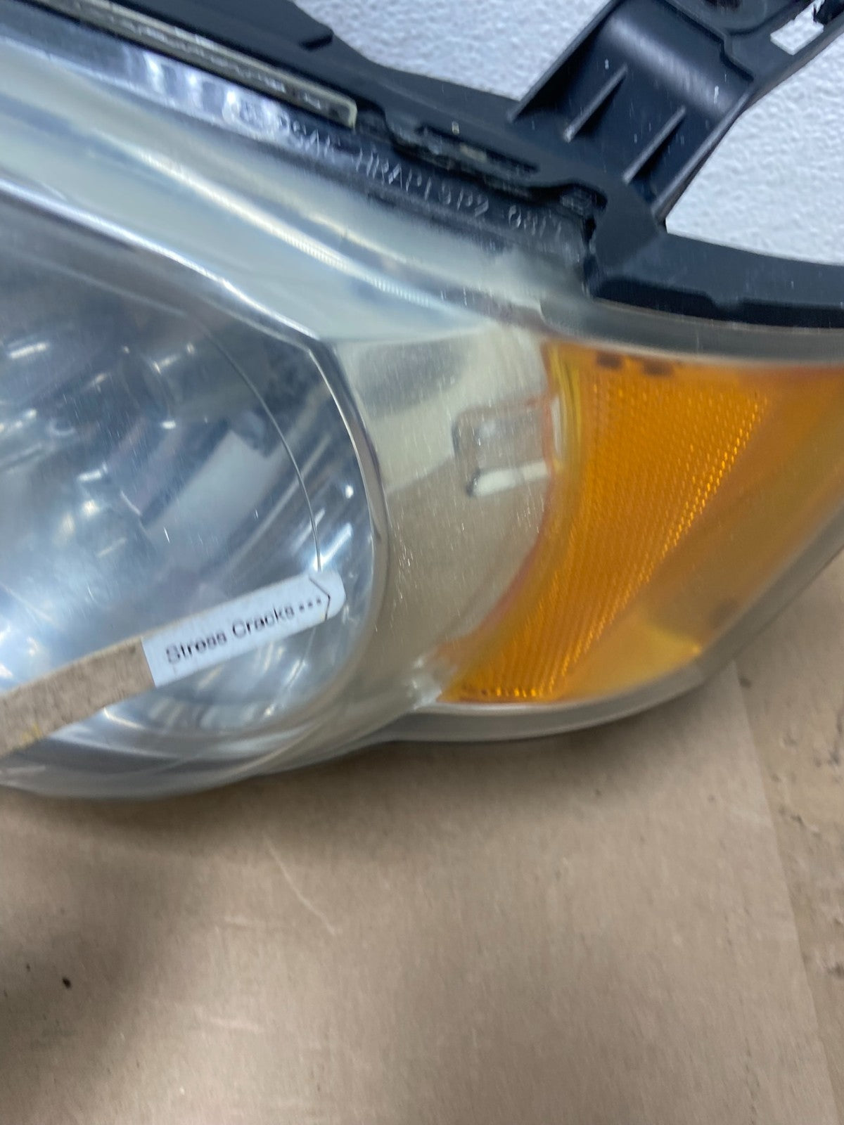 2008 to 2012 Ford Escape Headlights Left+Right Side Set Halogen AF4517 DW6