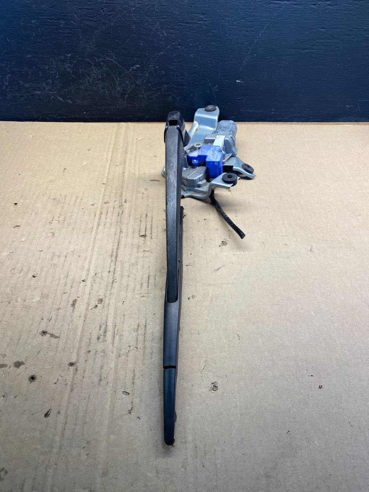 2014 to 2018 Subaru Forester Rear Wiper Motor AC0996 PS2