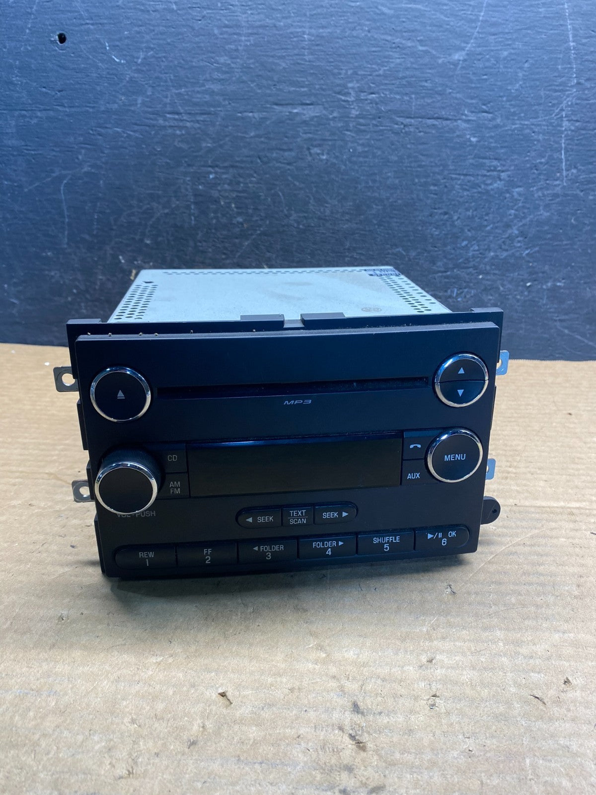 2009 to 2012 Ford F250 F350 Radio Audio AM/FM Receiver AF7823 DG0