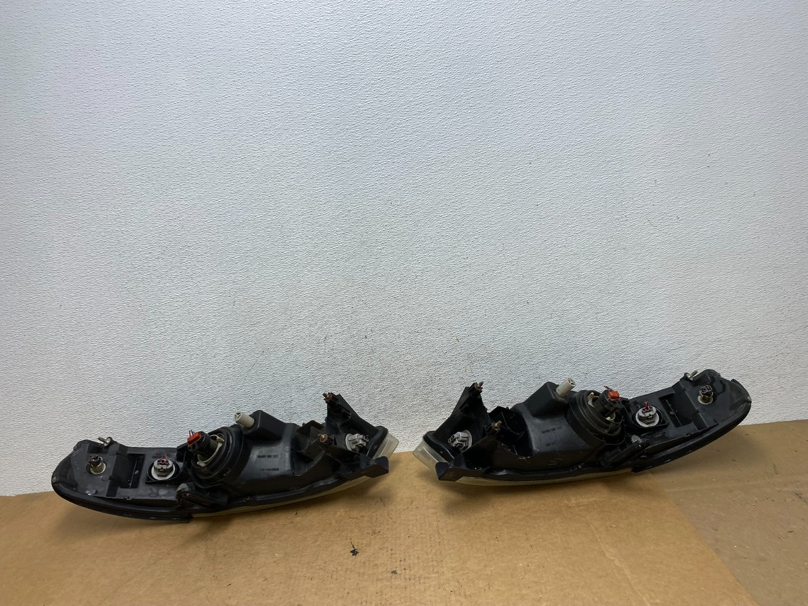 Sedan 2000 2001 Nissan Altima Headlights Left+Right AE4822 DW6