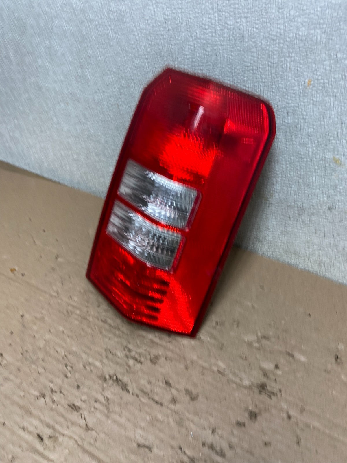 2008 to 2016 Jeep Patriot Right Passenger Side Tail Light Oem AB1576 DW1