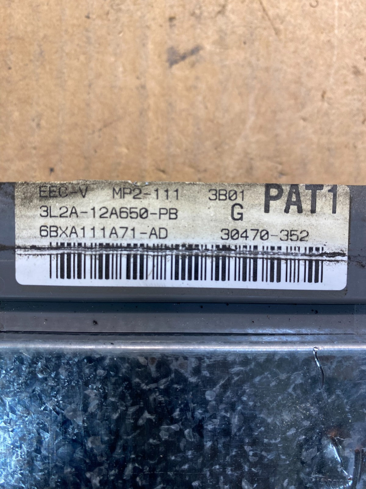 2003 Ford Explorer 4.0L  Engine Control ECU Computer Module AB3736 DG2