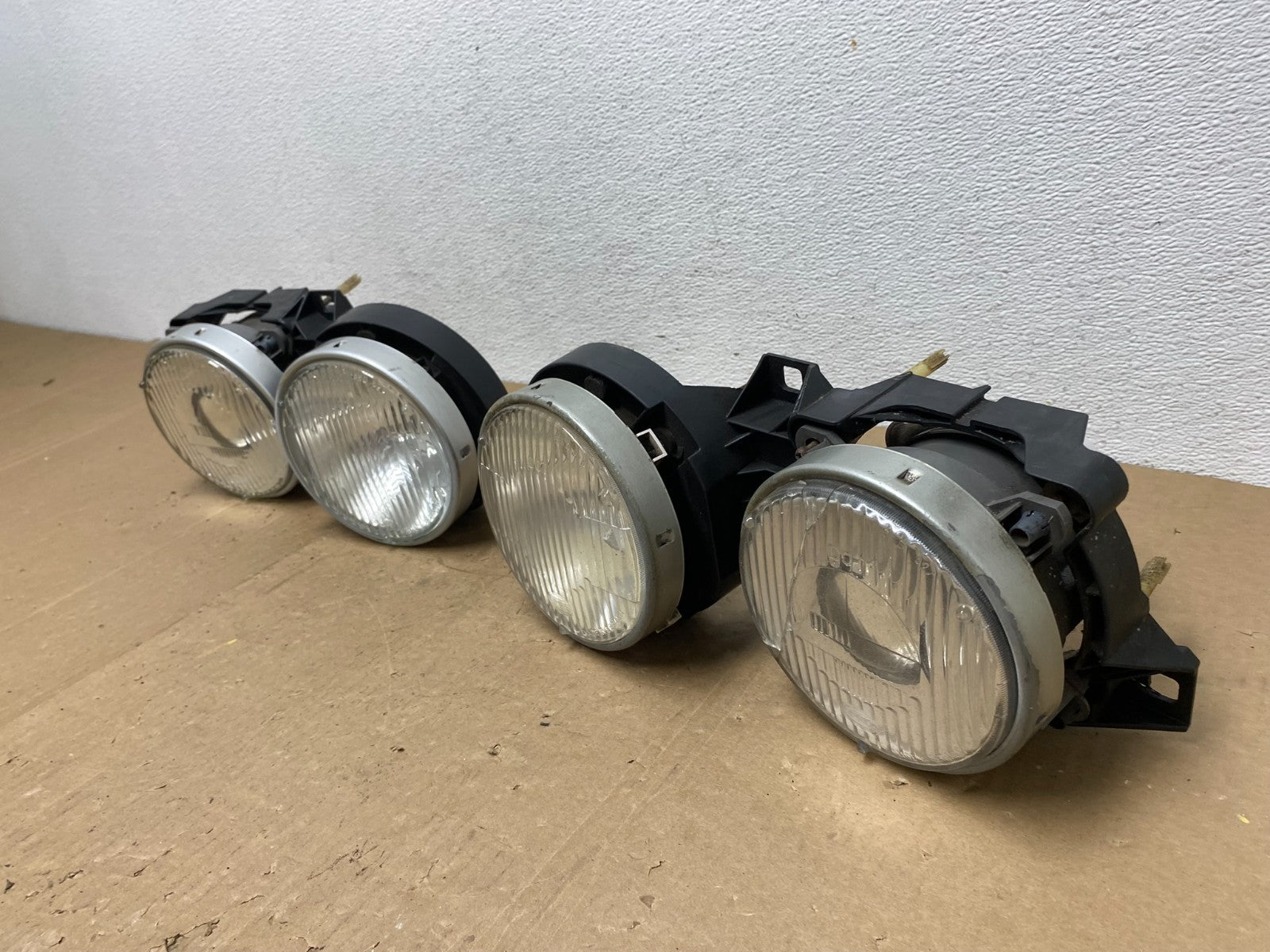 1984- to 1991 BMW 3 E30 Left+Right Set Headlights Projector Halogen AC5792 DG1