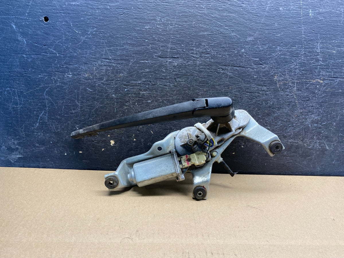 2005 to 2009 Subaru Legacy Outback Rear Windshield Wiper Motor AI5228 PS0