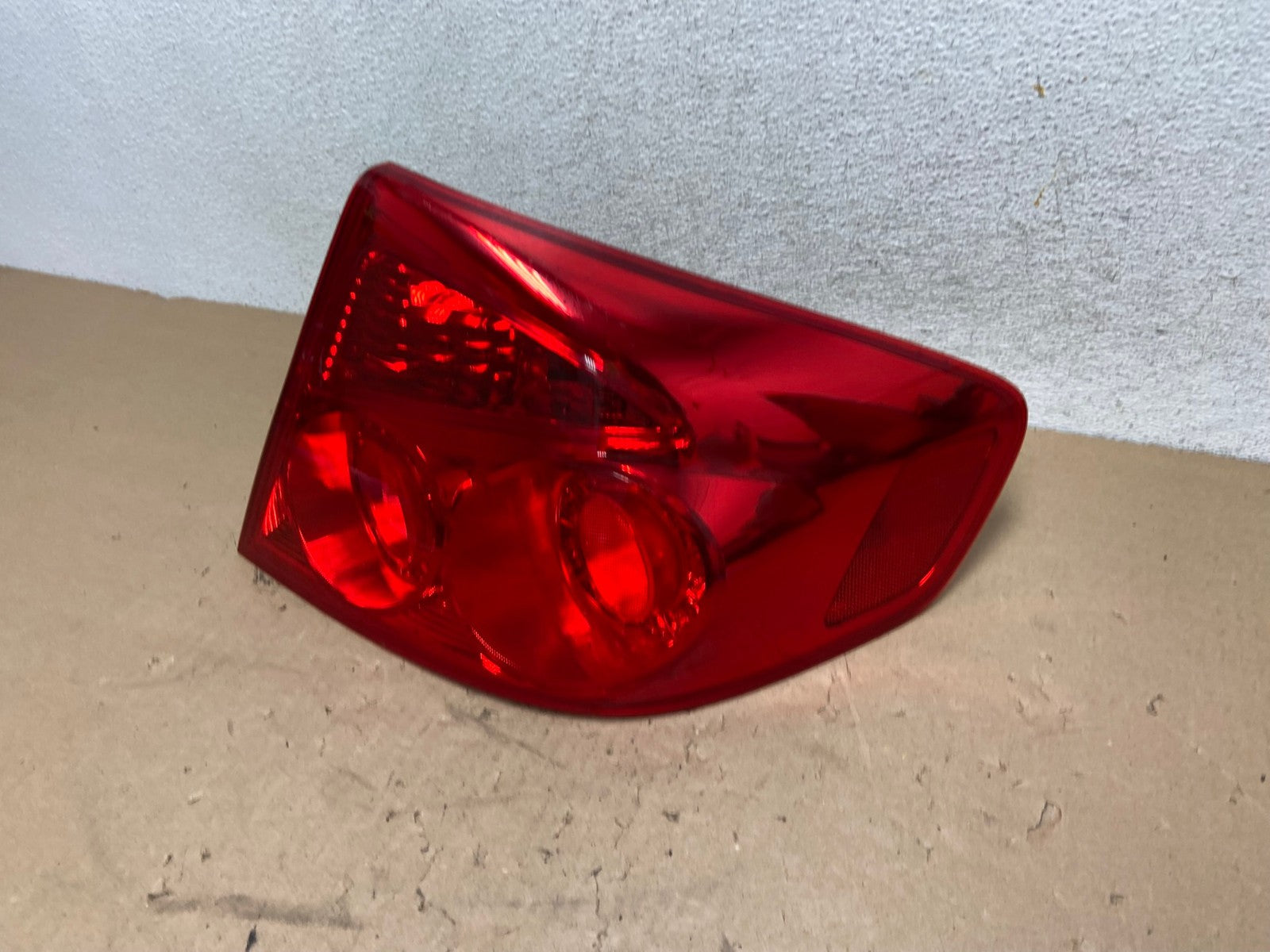2005 to 2006 Infiniti G35 Right Passenger Side Tail Light AG4284 LK1