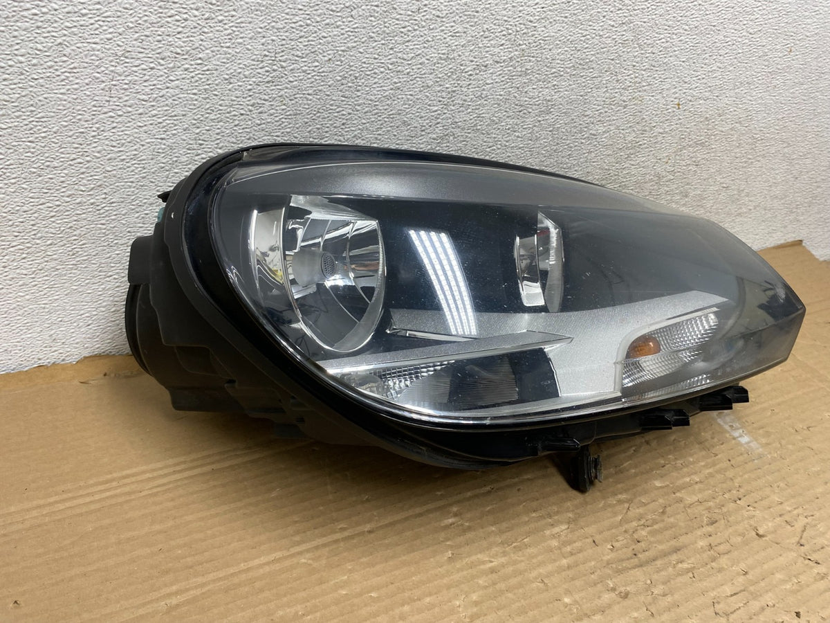 2012 to 2016 Volkswagen Eos Right Passenger Side Headlight AG9052 PS1