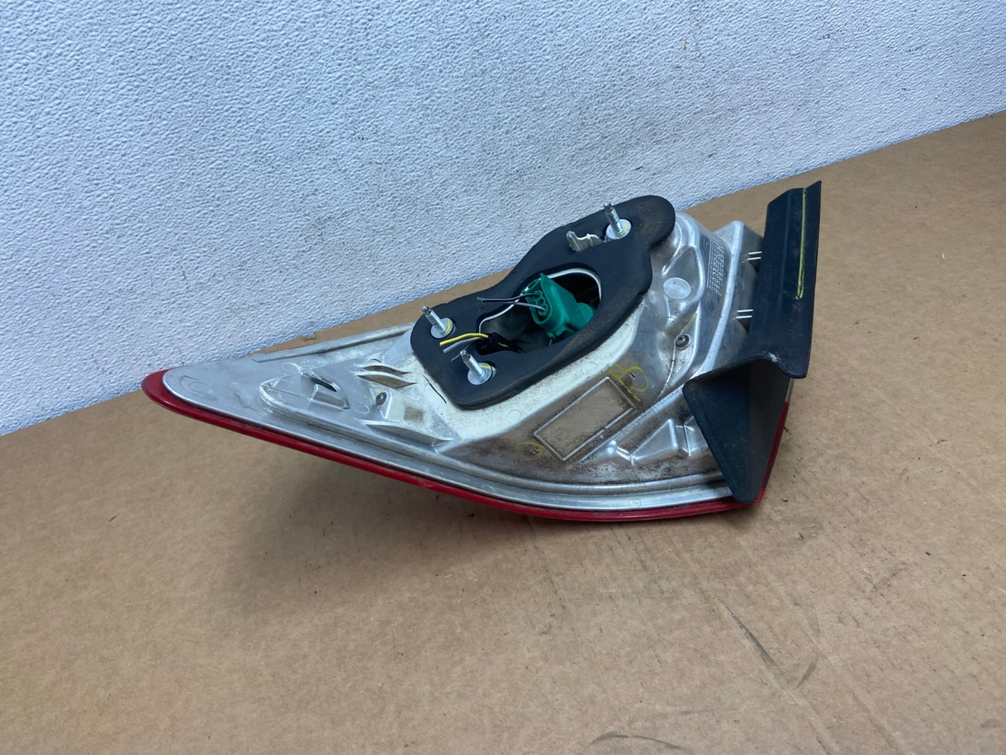 2007 to 2009 Lincoln MKZ Zephyr Left Driver Lh Side Tail Light AD5389 LK6