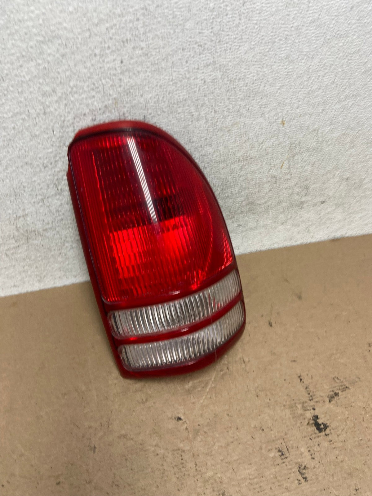 1997 - 2004 Dodge Dakota Right Passenger Rh Side Tail Light AF4739 LK2
