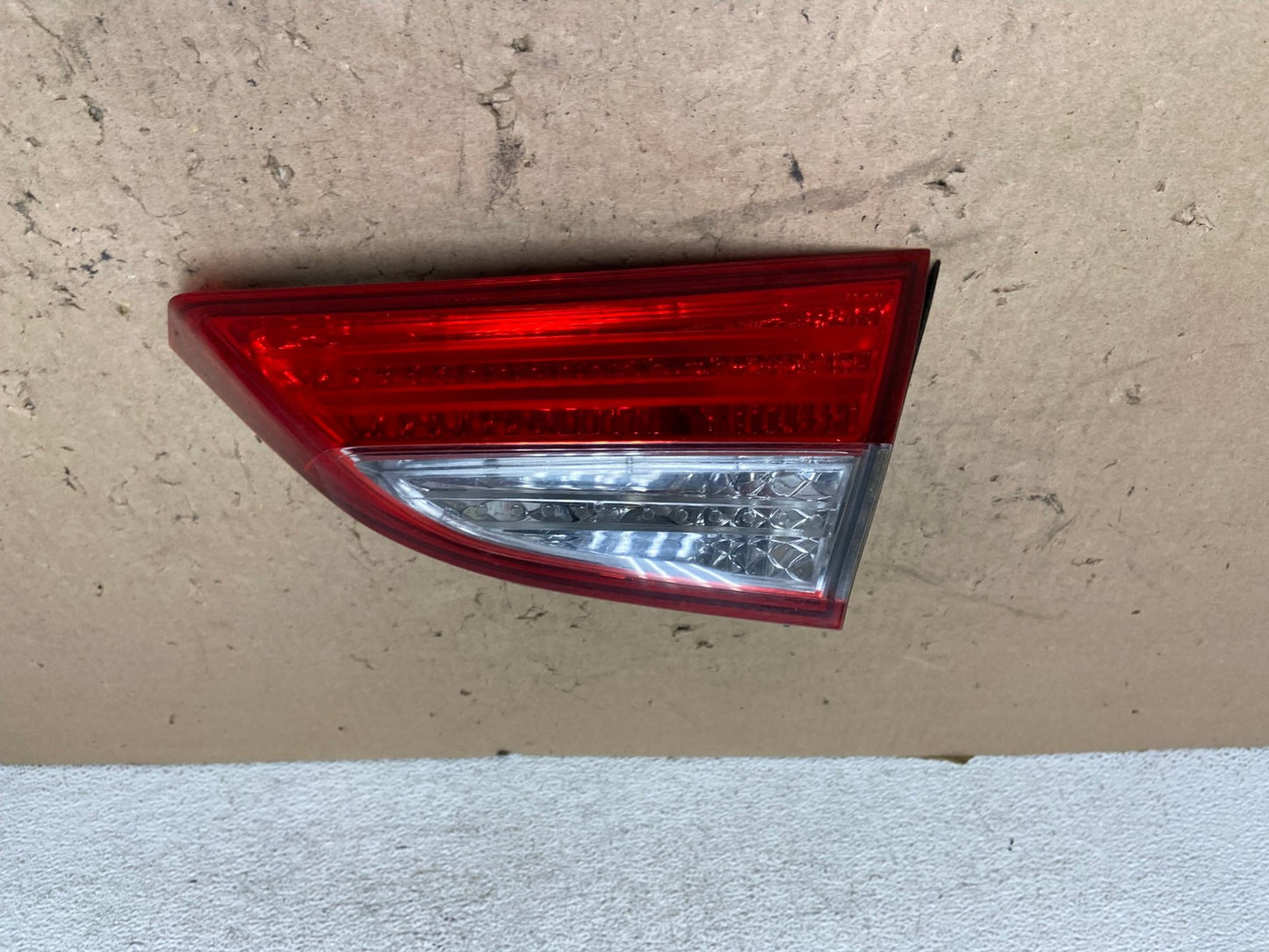 2011 2012 2013 Hyundai Elantra Inner Tail Light Right Passenger AG4473 LK0