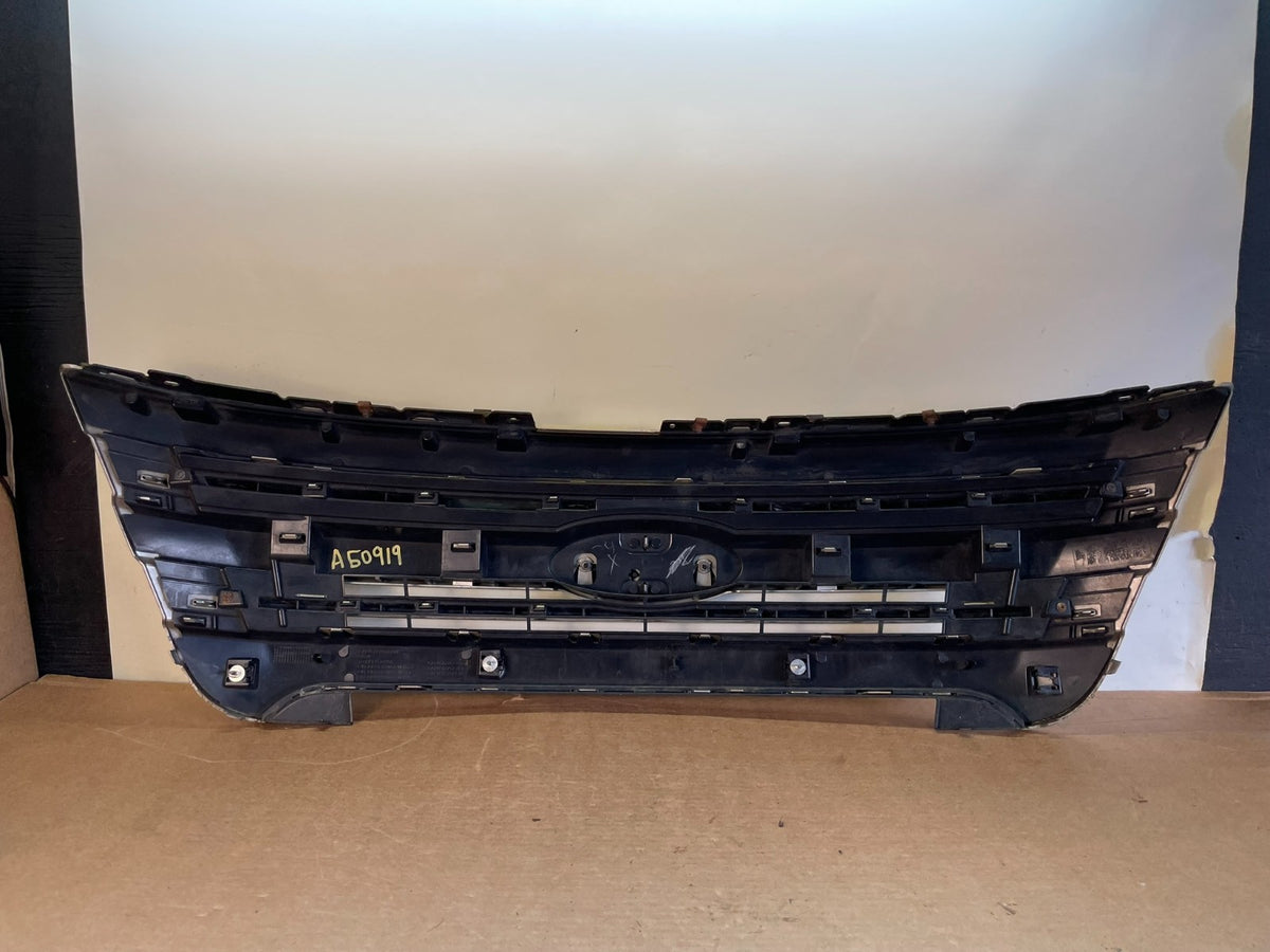 2011 to 2015 Ford Explorer Upper Front Grill Grille AG0919 DG3