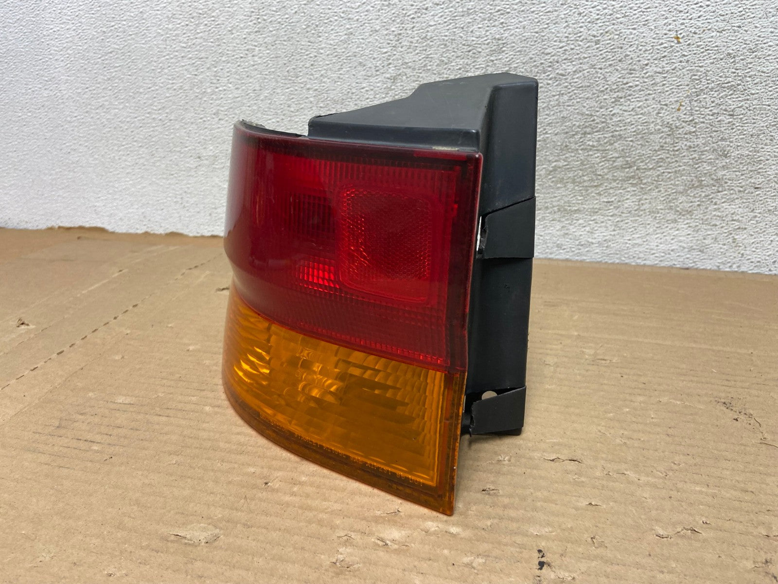 2002 2003 2004 Honda Odyssey Left Driver LH Side Tail Light AG8137 LK2