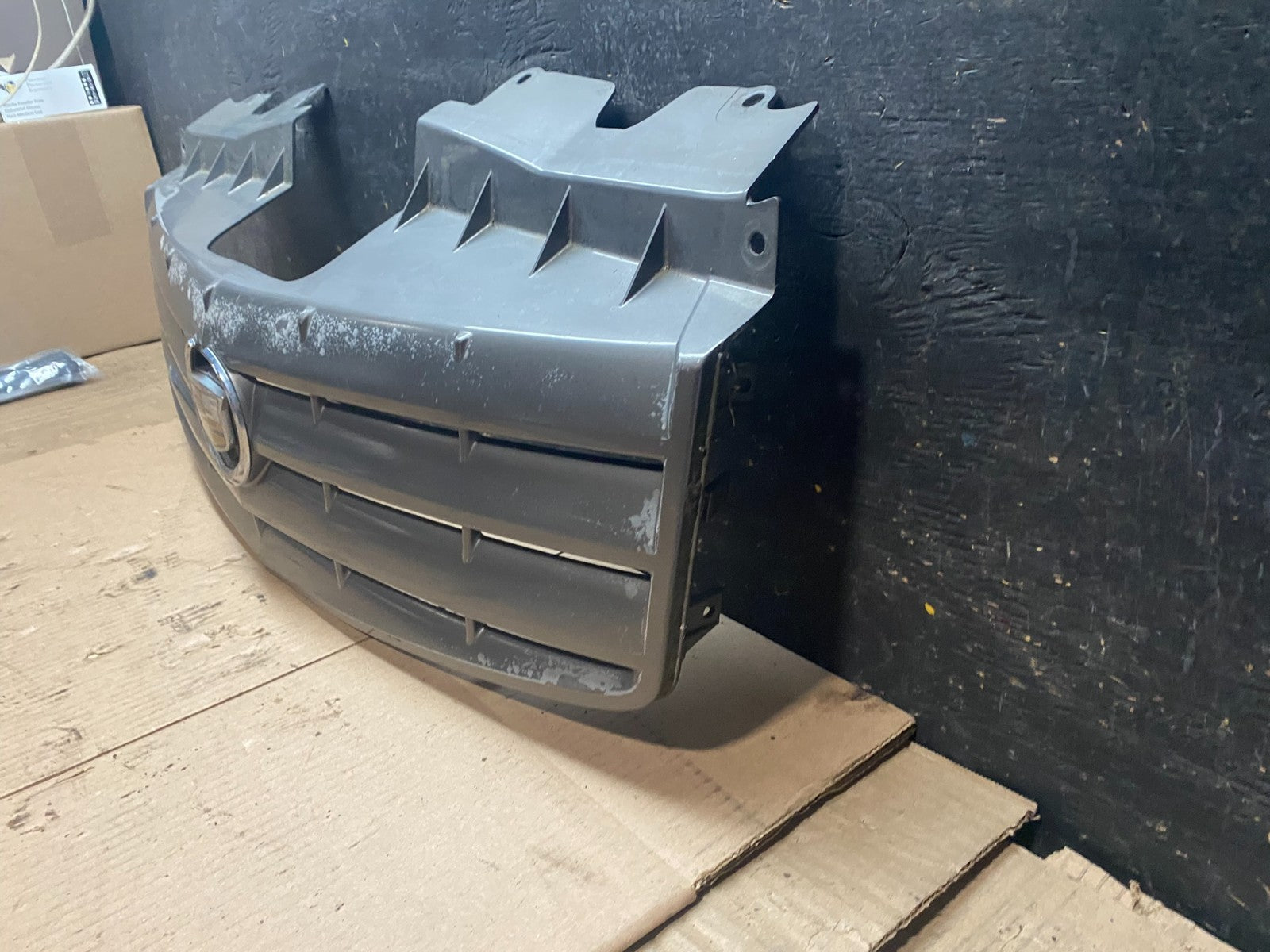 2003 2004 2005 2006 2007 Cadillac Cts Front Upper Grill Grille Oem w2542 DG1