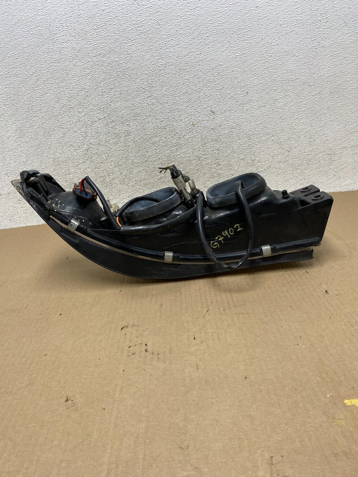 1997 to 1999 Buick Lesabre Left Driver Side Halogen Headlight AG7902 DW8