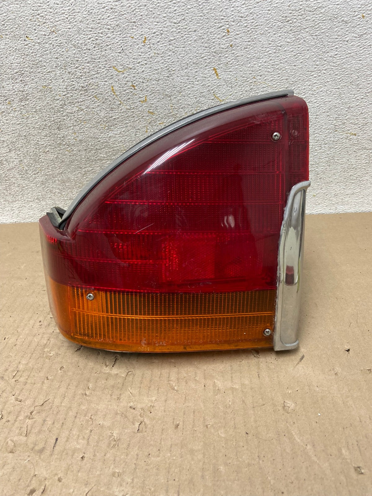 1986 to 1991 Jaguar Xjs Left Driver LH Tail Light AI2237 LK0